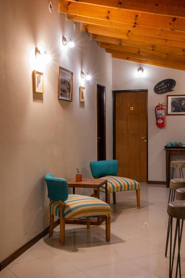 Cabanas Cumbres Nevadas El Chalten Exterior photo