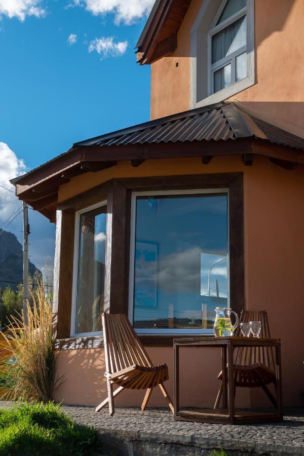 Cabanas Cumbres Nevadas El Chalten Exterior photo